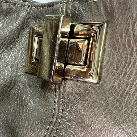 Kathy Van Zeeland Elegant Brown Shoulder Bag - Picture 3 of 9